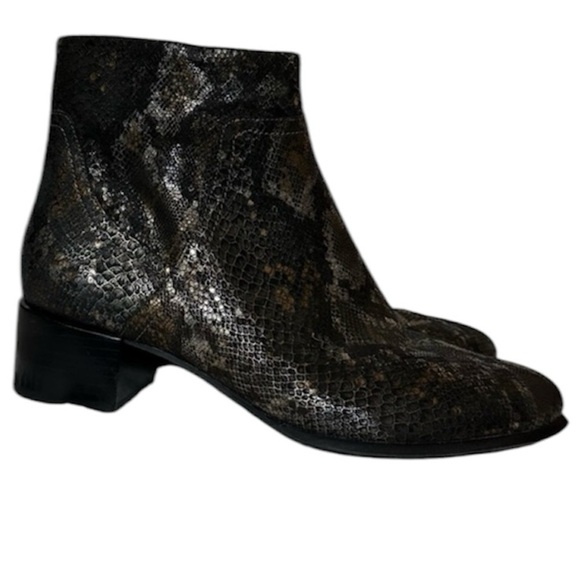 Vionic Kamryn Boa Leather Ankle Boot Size 7.5